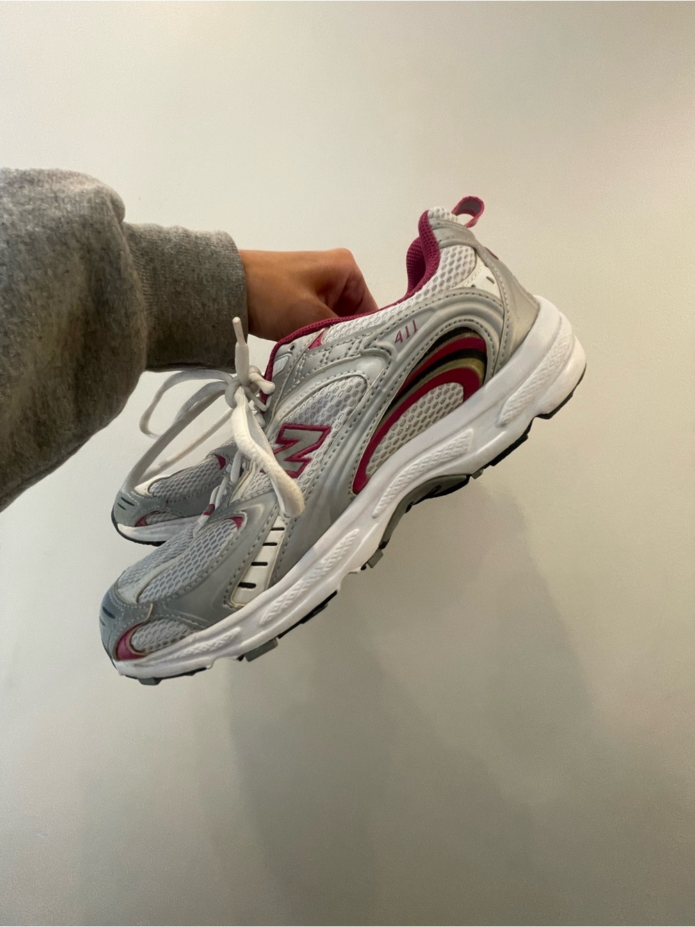 New Balance Women's White and Pink Athletic Running Shoes
